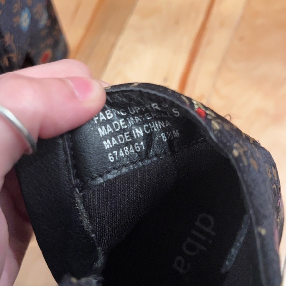 Black Flowery Satin Boots - Picture 2 of 3